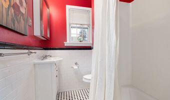 25 Fordham Ct, Albany, NY 12209