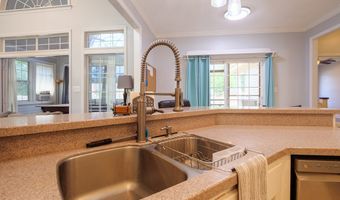 605 Plantation Dr, Adel, GA 31620