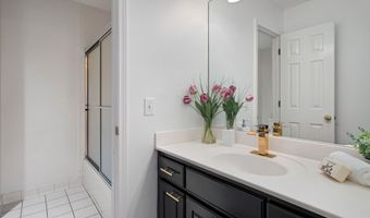 765 Falls Landing Ct, Alpharetta, GA 30022