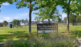 61202 Dayspring Dr, Bend, OR 97702