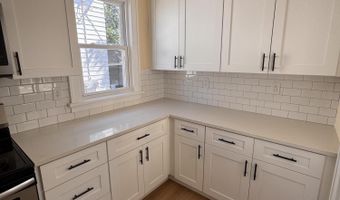 42 Peyster St, Albany, NY 12208
