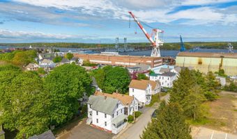 31 Bath St, Bath, ME 04530