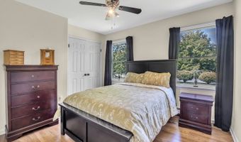 12 E Gate Dr, Alloway, NJ 07418