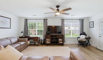 15484 Walnut Gln, Alexander, AR 72202