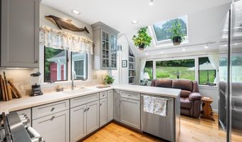 23 Spring St, Chester, CT 06412