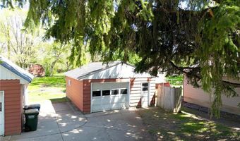 425 Cherry Ave N, Annandale, MN 55302