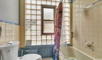 4028 Ledgewood Dr, Cincinnati, OH 45229