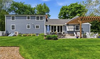 1 Blacksmith Rd, Lincoln, RI 02865