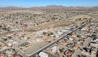 300 S 7th St, Anthony, TX 79821