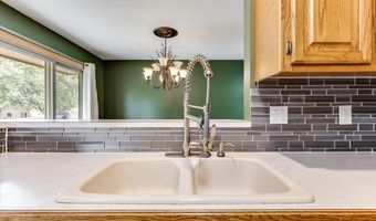 444 Greenvalley Dr, Andover, KS 67002