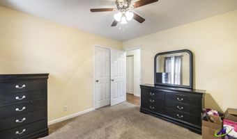 853 Parkview Dr, Macon, GA 31211