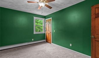 43 Peckham Pl, Bristol, RI 02809
