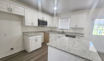 902 Lockett Station Rd, Albany, GA 31707