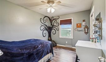 302 NW Arlan Dr, Ankeny, IA 50023