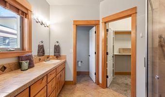 1562 NW Lepage Pl, Bend, OR 97703