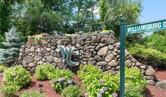 933 Williamsburg Cir, Warwick, RI 02886