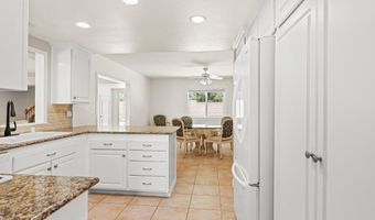 27540 Freetown Ln, Agoura Hills, CA 91301