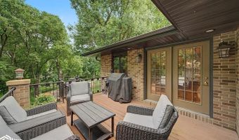 2349 Lake View Dr, Ames, IA 50010