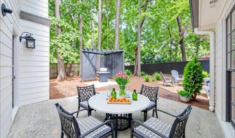 4929 Willow Creek Dr, Woodstock, GA 30188