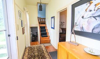 23613 FRONT St, Accomac, VA 23301