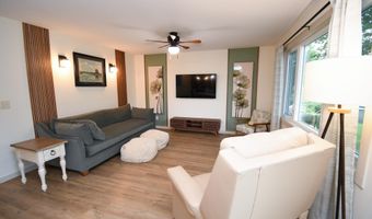 11622 N Venetian Way, Cromwell, IN 46732