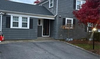 42 Pelham Pkwy, North Providence, RI 02911