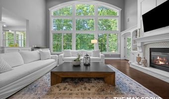 5354 Pinnacle Point Dr NE, Ada, MI 49301