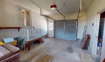 176 Powers Ave N, Alden, MN 56009