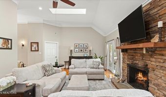 1411 Wood Creek Dr, Athens, TN 37303