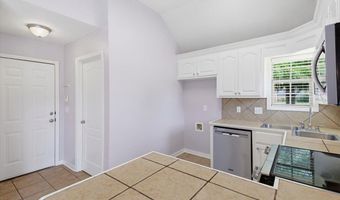 208 Fairview Dr, Brandon, MS 39047