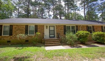 901 Glendale Dr, Aberdeen, NC 28315