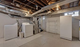 35 Brevoort Rd, Columbus, OH 43214