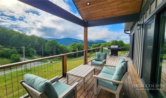 56 Grouseberry Dr, Banner Elk, NC 28604