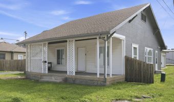 36 W Olive St, Aurora, MO 65605