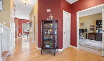 75 Orleton Ct, Cheshire, CT 06410