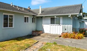2002 11th St, Arcata, CA 95521