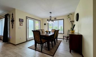 758 Drumlin Dr, Kewaskum, WI 53040