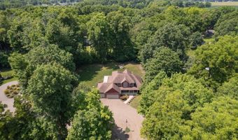 2850 Lee Marie Dr, Adrian, MI 49221