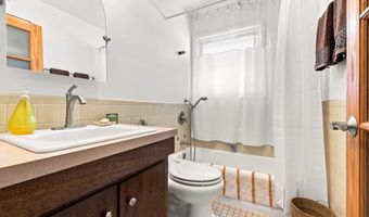 2008 Douglas Ave, Ames, IA 50010