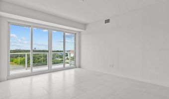 1020 SUNSET POINT Rd 611, Clearwater, FL 33755