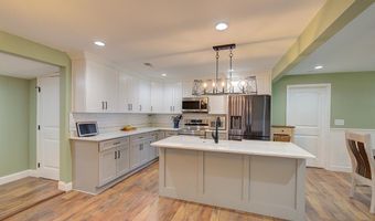 120 Swain Ave, Boiling Springs, SC 29316