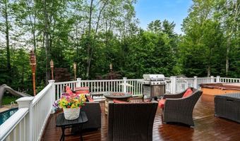 74 Settlers Ct, Bedford, NH 03110