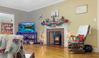 111 Ellen St, Bishopville, SC 29010