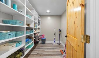 488 Masters Ln, Bean Station, TN 37708