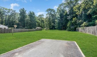 106 Van Brackle Rd, Aberdeen, NJ 07747