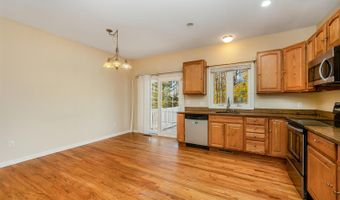 173 Anton Dr, Bridgeport, CT 06606