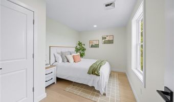 27 SOAR Way, Newport, RI 02840