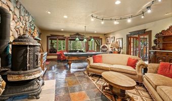940 McCaffery Rd, Bigfork, MT 59911