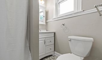 6717 Bramble Ave, Cincinnati, OH 45227