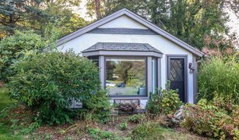 70 Obtuse Hill Rd, Brookfield, CT 06804
